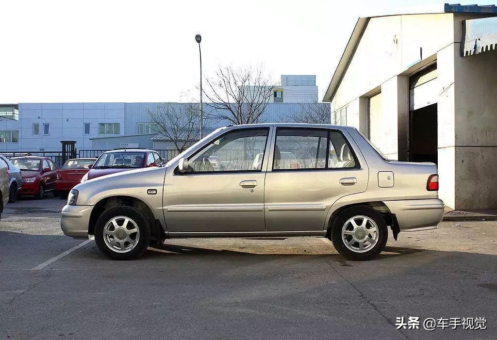 美国人喜欢把车做成“腊肠”，我们并不好这一口