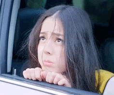 王一博和大张伟戴发带的照片,王一博耍帅大张伟