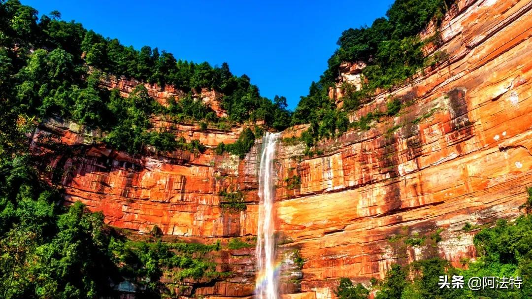 避开赏秋的人流，来云贵高原抓住瀑布丰水期的尾巴