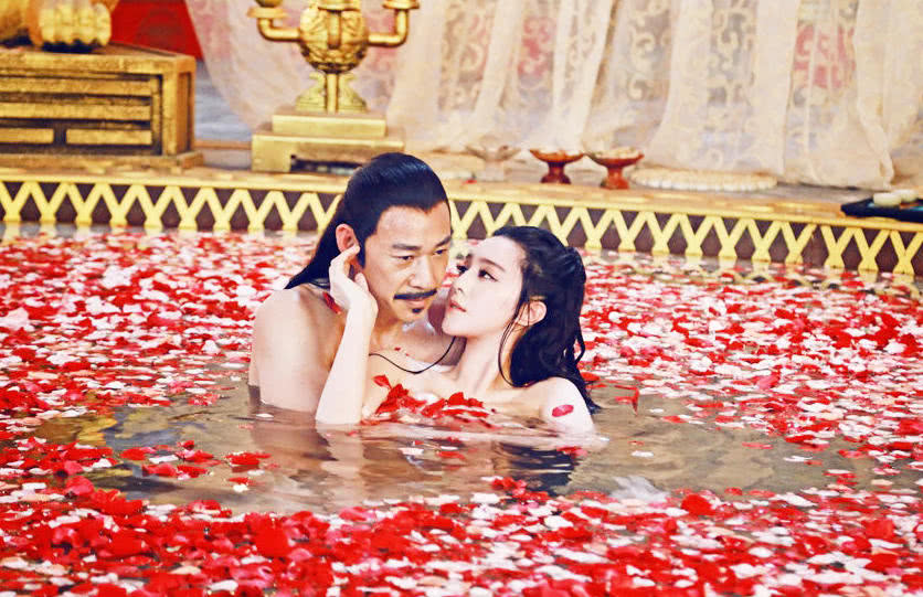 姝﹀垯澶╃殑鍚庡鐩樼偣,姝﹀垯澶╃殑鍥涘ぇ瀹犵敺杩囦汉涔嬪