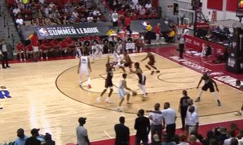 大球拿8000万！三球最佳新秀！二球或加盟湖人！球爹吹过的牛就要实现？