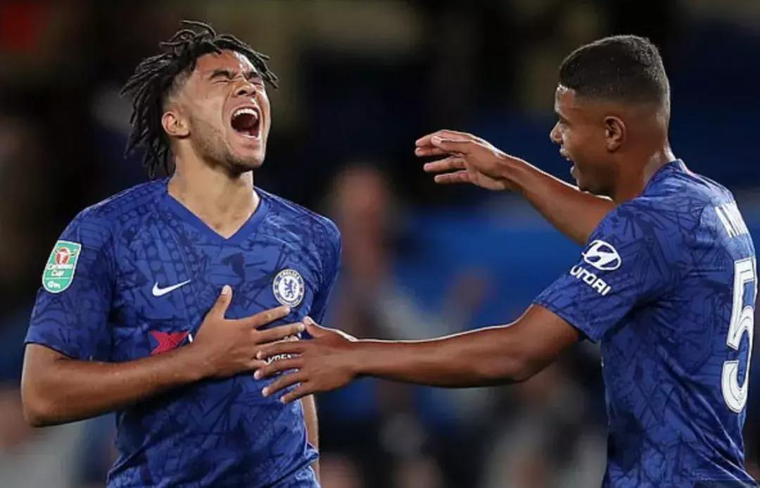 蓝军青训效力西汉姆,蓝军青训球员