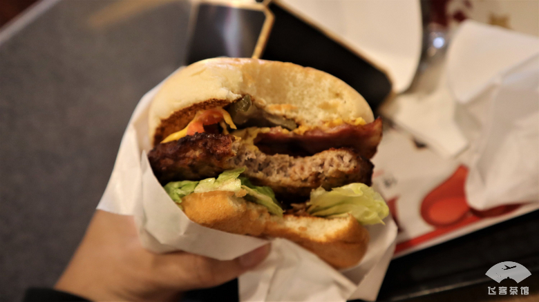 拔草国航第一架A350墨镜侠！机舱配置和服务水准，不亚于五星航司