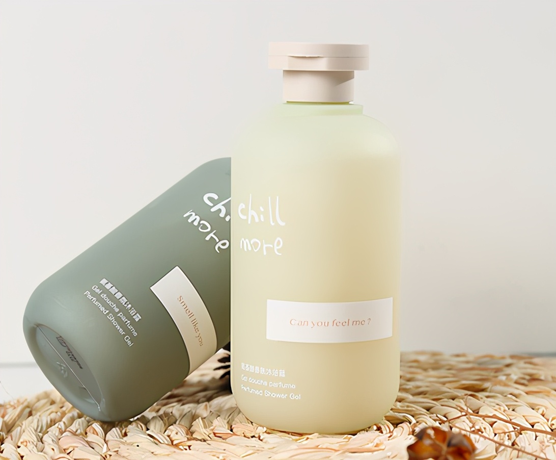 把牙刷、牙膏当“美妆”来卖，usmile和冰泉挺懂年轻人