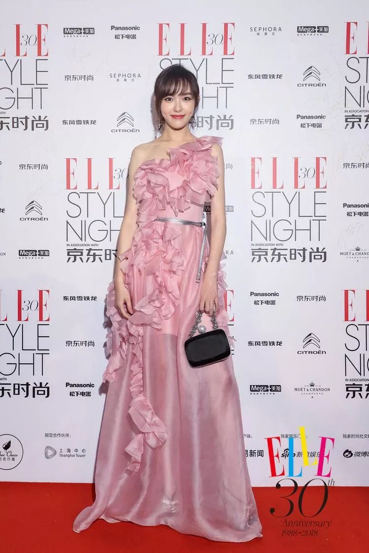 白百何有多霸气,白百何最新拍照姿势