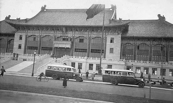 泪崩！1年1张，百年上海，老底子上海人都看哭了！