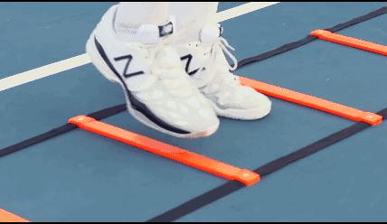 羽毛球魔鬼移动,羽毛球米字步法口诀