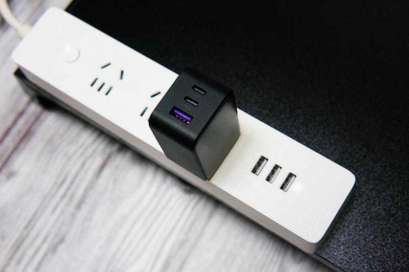 绿联65w氮化镓充电器可以充iphone吗,小米65w氮化镓充电器可以充iphone吗