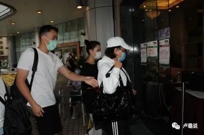 赌王的四个老婆现在状态,赌王四个太太的孩子们关系好吗