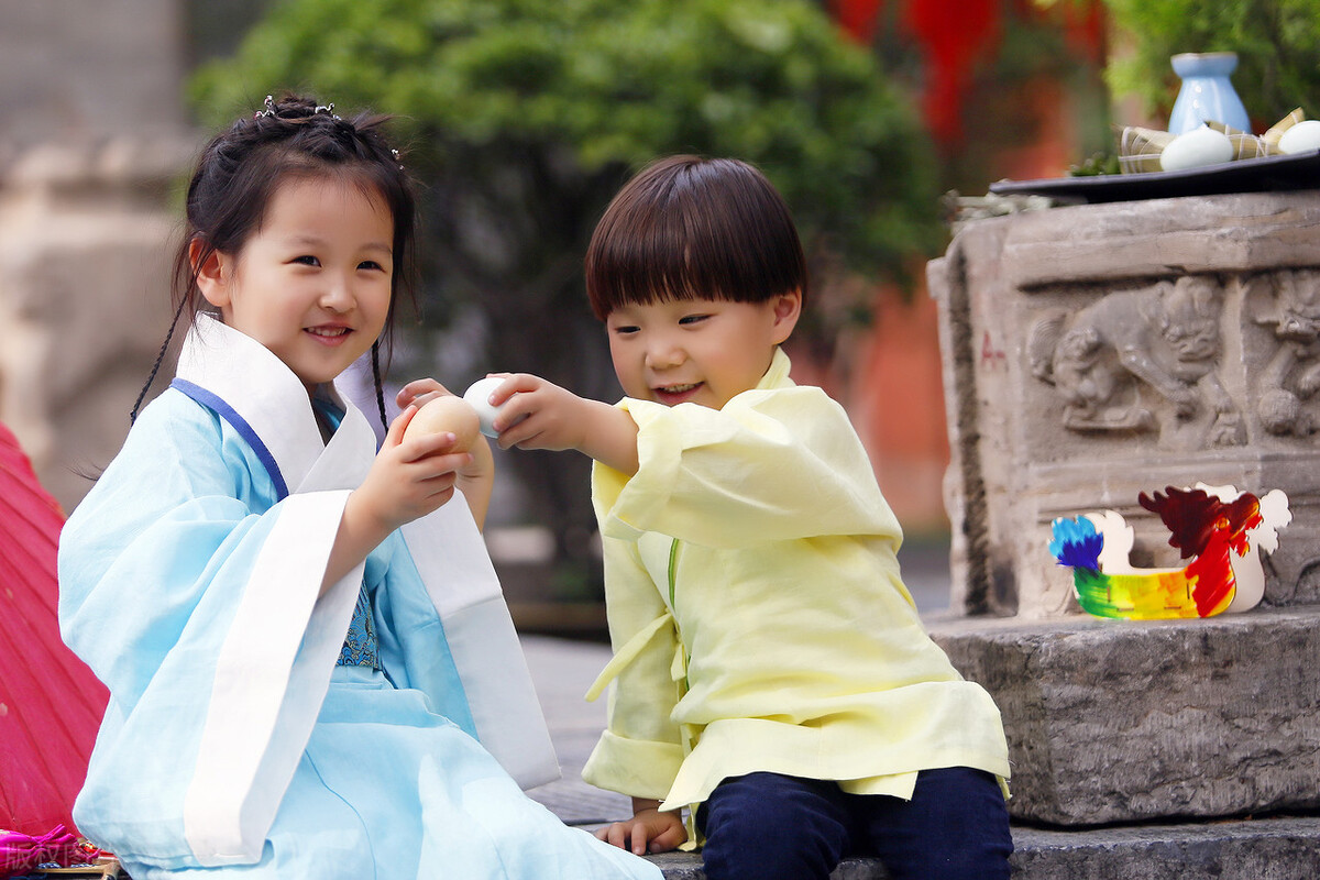 涓浗涓骇闃跺眰鎴夸骇鍗犳瘮,骞村潎鏀跺叆35涓囨柊涓骇閮芥妸閽辫姳鍝簡