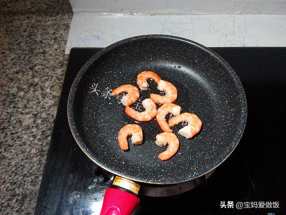 丝瓜荷包蛋烩虾仁,家常菜丝瓜炒虾仁色香味俱全