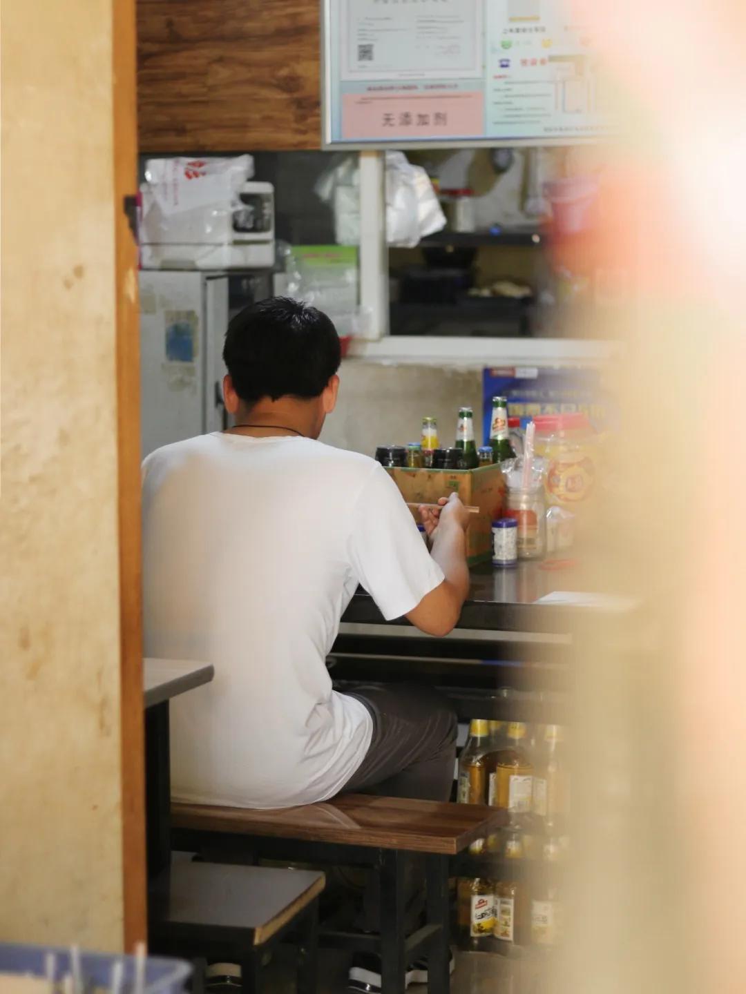 又臭又香螺蛳粉真的很好吃,超臭但超好吃的螺蛳粉