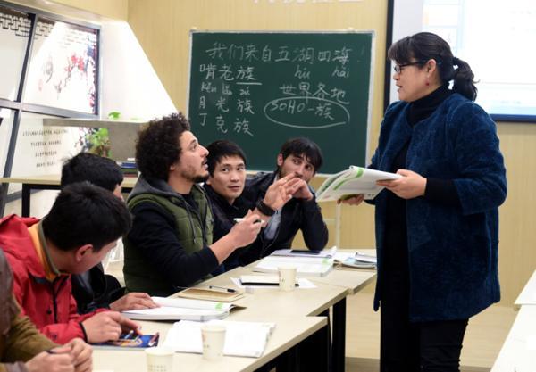 俄罗斯女生用中文写情书，结果秒变“段子手”，看完不笑我服你