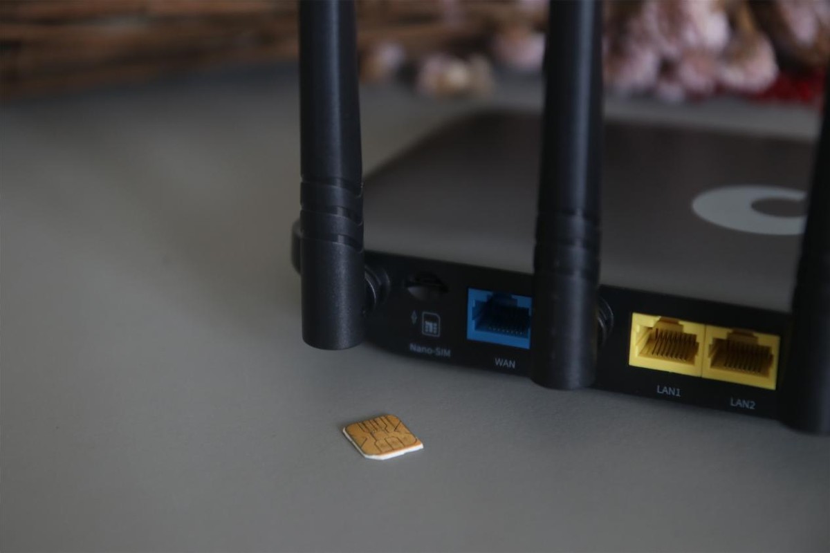 解决短租上网难题，你需要蒲公英X4C路由器：临时上网超便捷