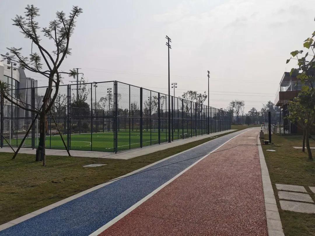 您护人民生命安全，我们愿您身体健康——成都健身机构感恩抗疫天使