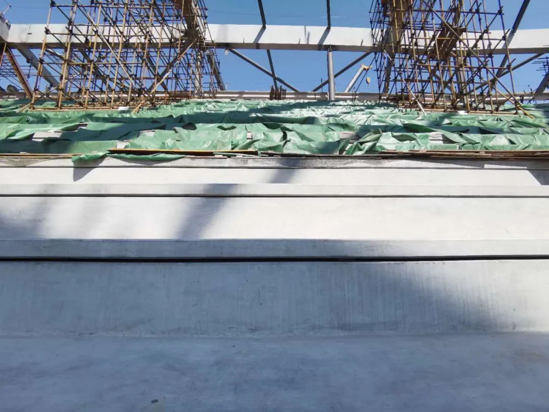 上海浦东足球场照片,上海浦东专业足球场效果图