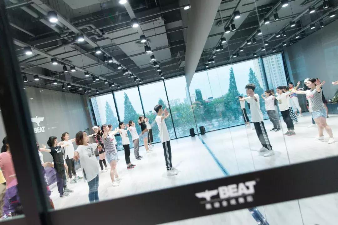 少儿舞蹈基本功干货,hiphop基本功舞蹈教学初级完整版