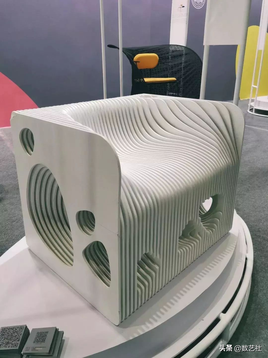 设计现代化智能新款动车,最具设计感的动车