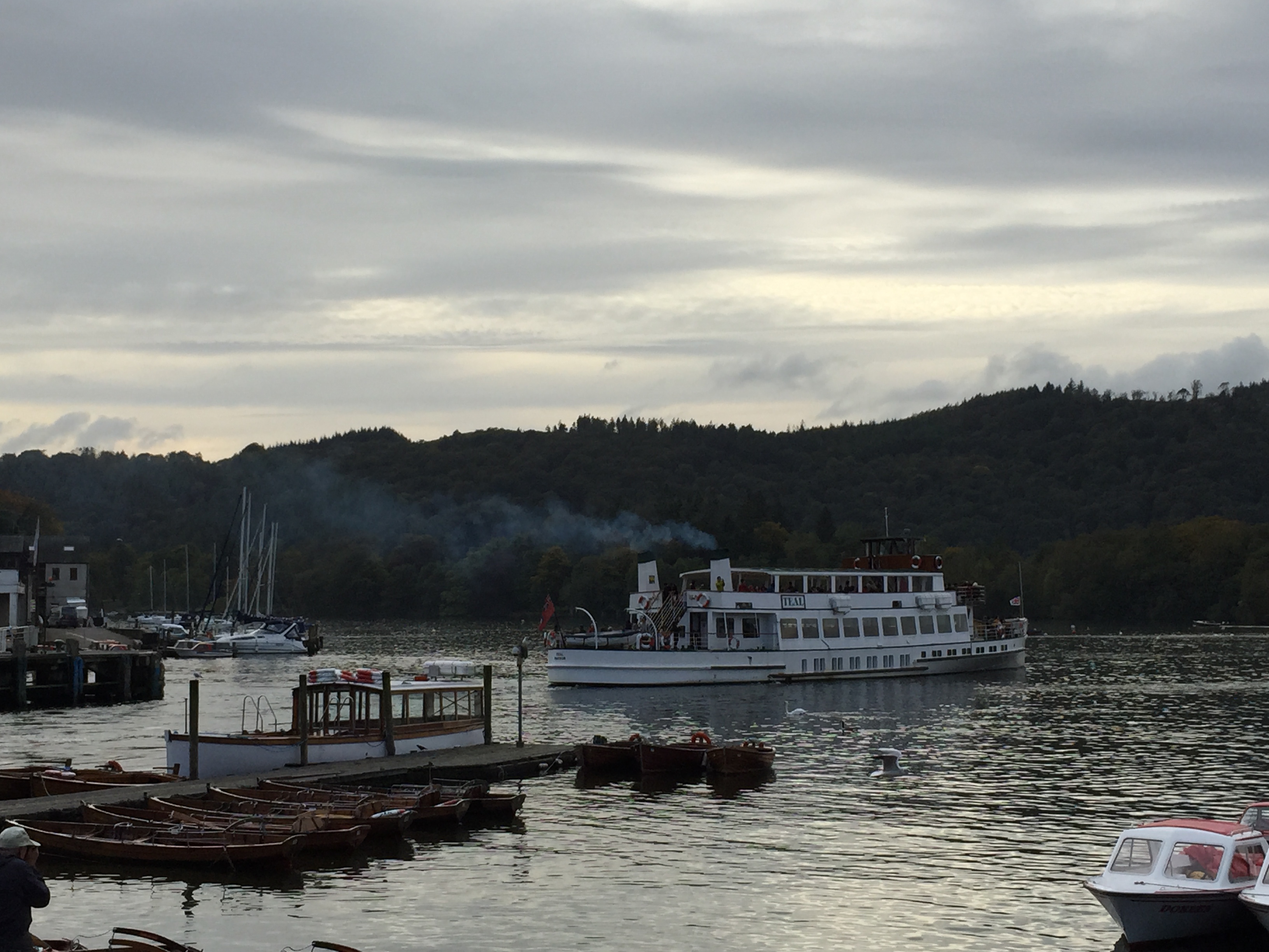 鑻卞浗鍗庡吂鍗庢柉婀栫晹璇椾汉,濞佸粔鍗庡吂鍗庢柉鏄瘲浜哄悧