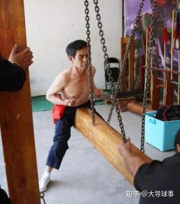 打球踢裆,打球被踢到裆部能赔偿吗