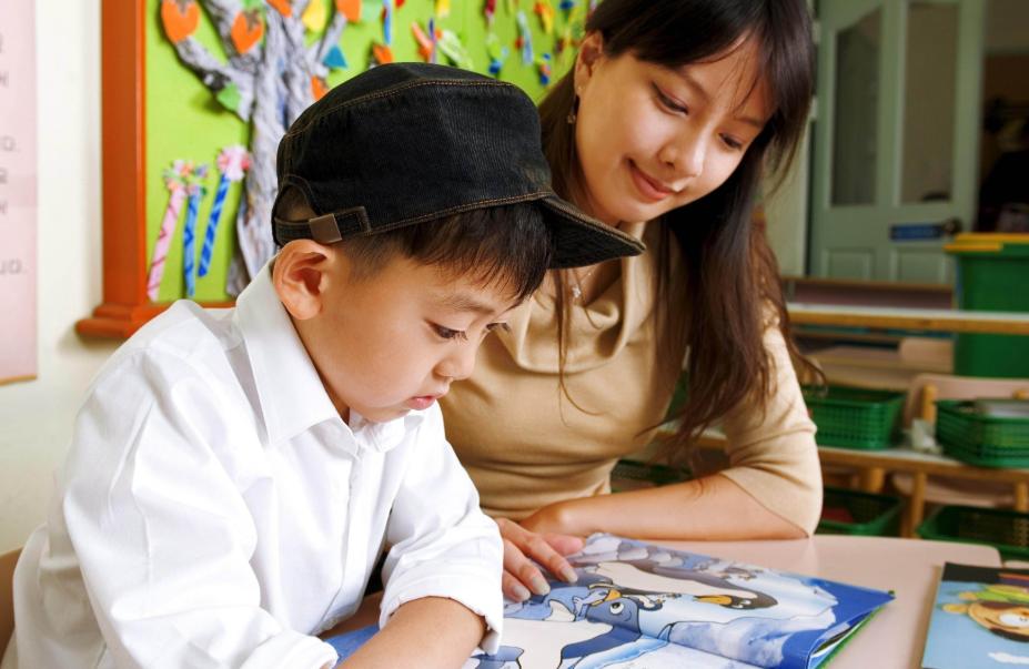 陪孩子写作业，一道题讲3遍还不理解，4种方法让你不为作业发愁