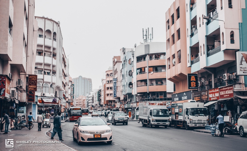 迪拜中国人打工者的真实生活,迪拜繁华城市真实生活