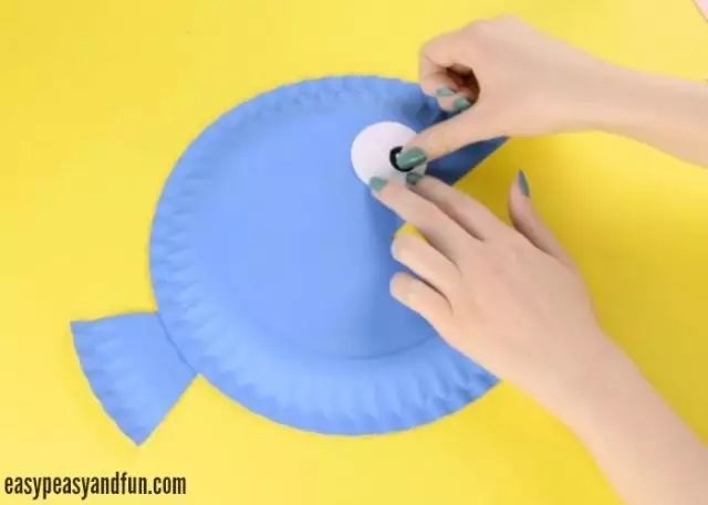 纸盘幼儿创意手工简单又漂亮,一次性纸盘特点美工作品小班