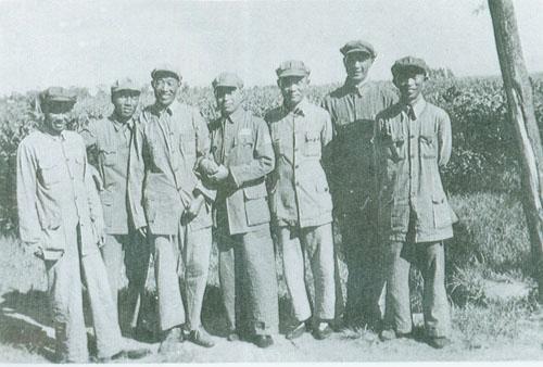 传奇战将王近山为何屡换司机？其中一件事令其悲痛至极