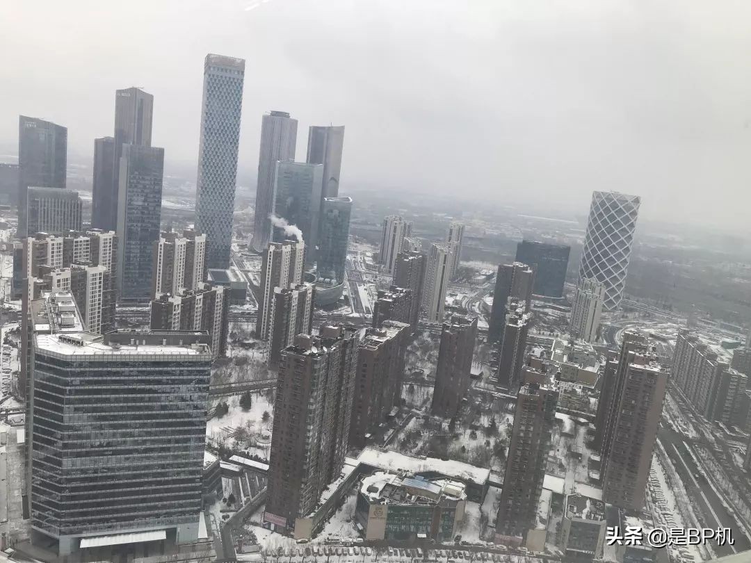 林允放弃表情管理,湘琴林允