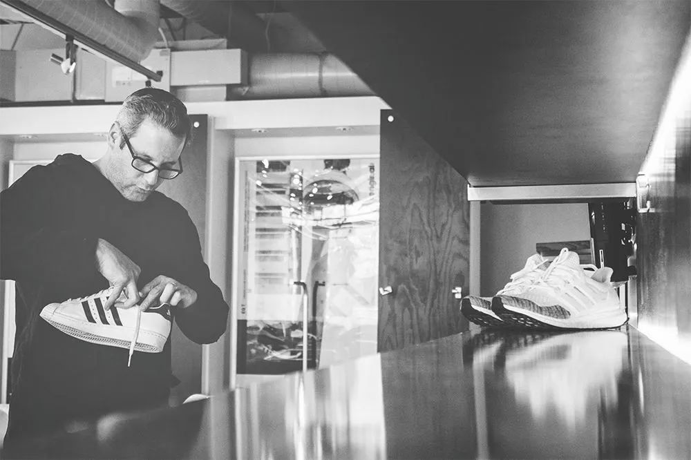 “南京黑人”侃爷：我的背后是一支*队军**