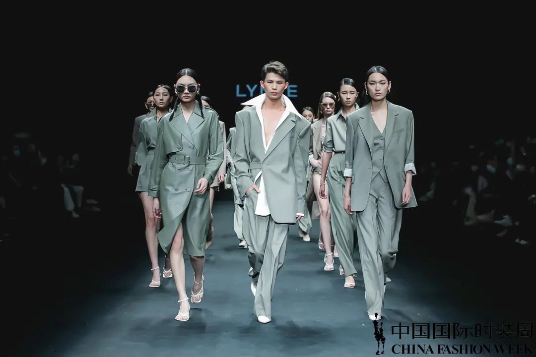 小众设计师秀场,时尚秀场精致的设计