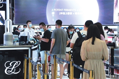 比价爆款商品！一瓶“路易十三”便宜七八千元顶配苹果手机比官网低2489元