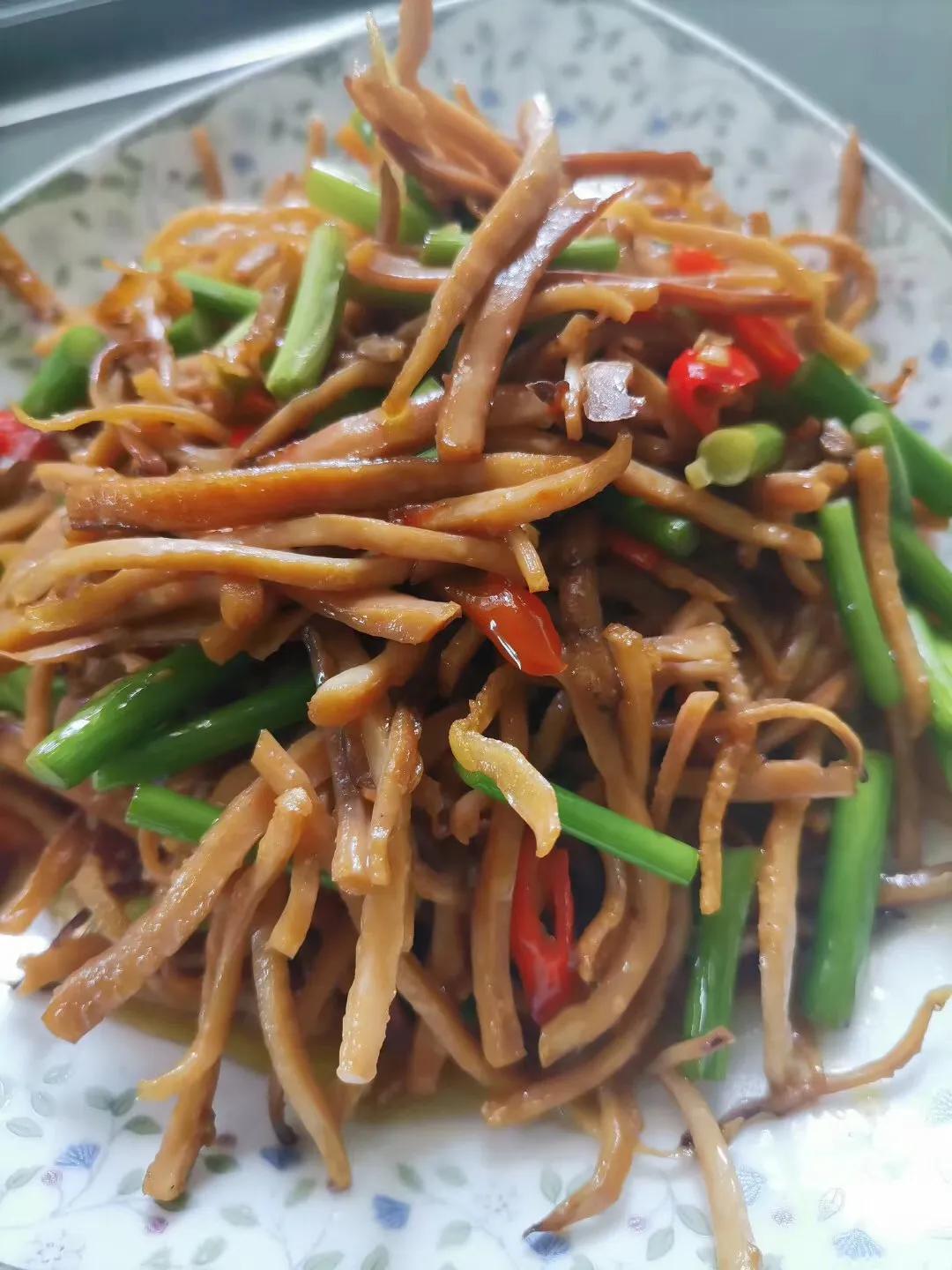 墨鱼干莲藕煲汤的做法大全,墨鱼干煲汤的做法大全家常