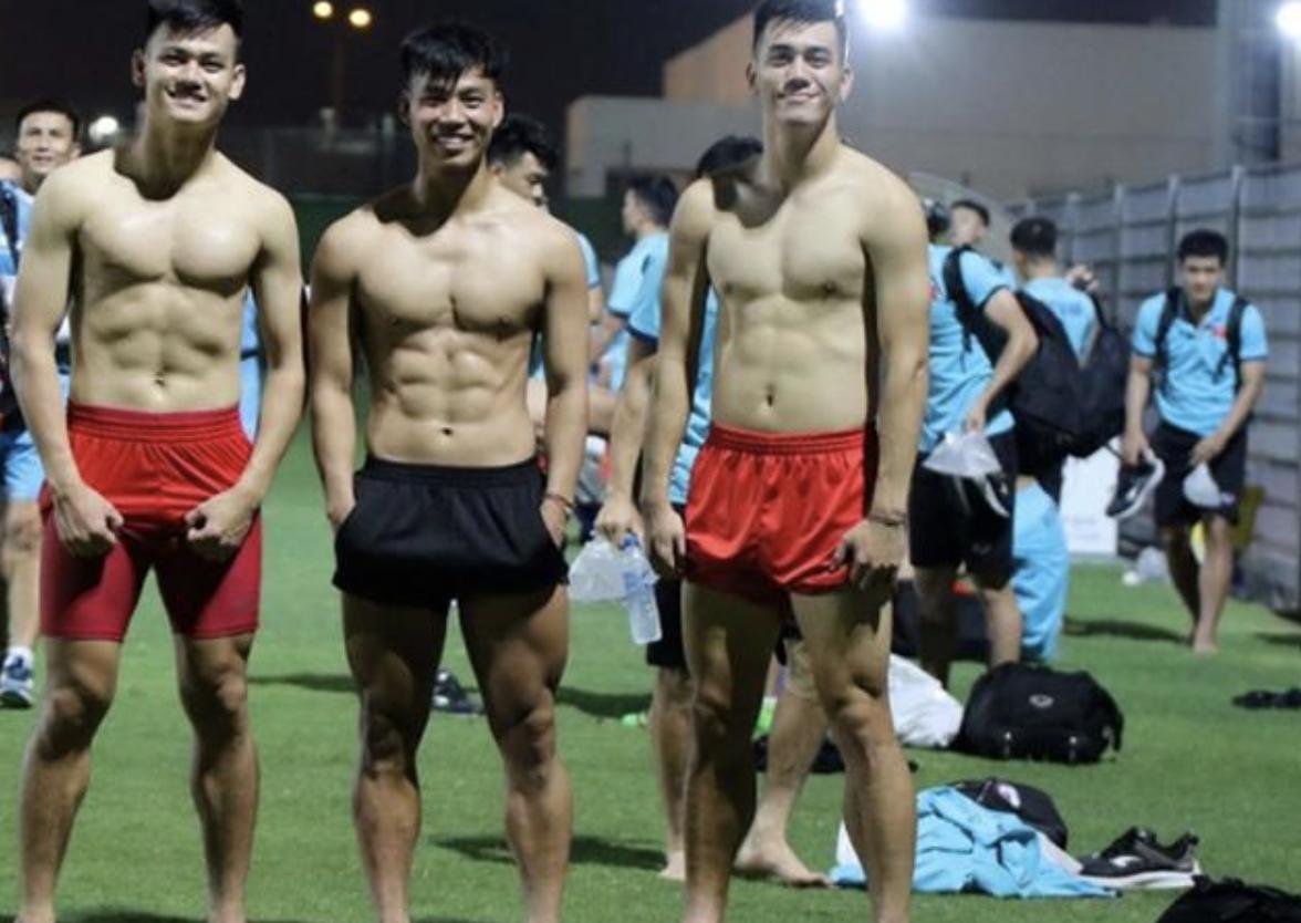 国足对越南直播视频,国足1-3爆冷不敌越南本场阵容