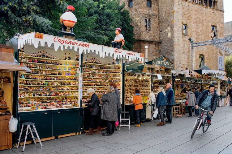 去巴塞罗那买什么纪念品,巴塞罗那官方纪念品在哪买