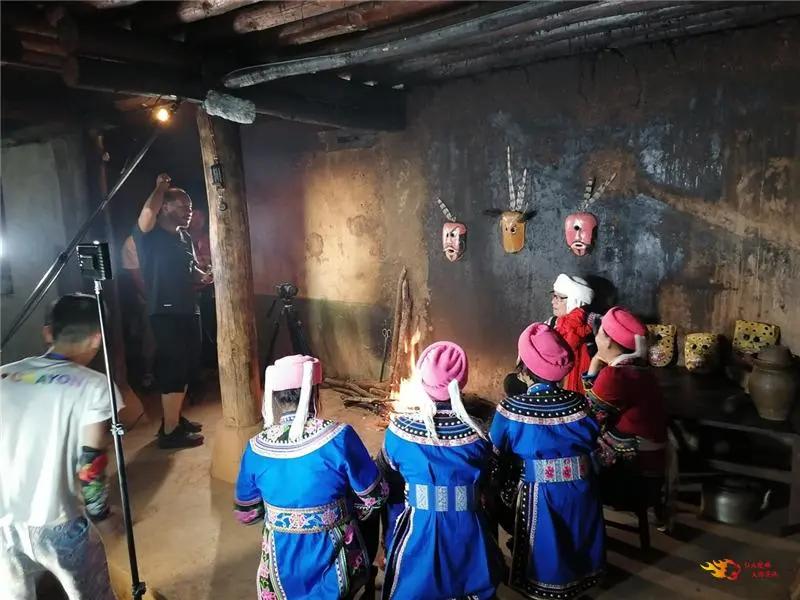 楚雄州彝族民歌小视频,楚雄自治州彝族刺绣宣传视频