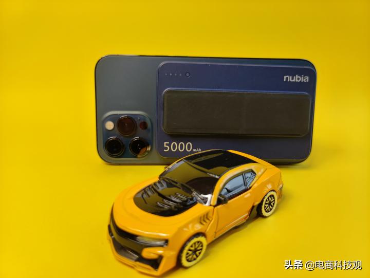 努比亚无线磁吸充电宝,努比亚磁吸无线充电宝