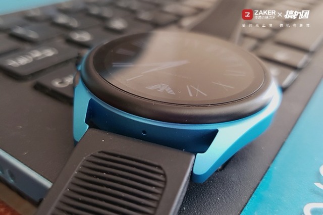 阿玛尼大直径三表盘手表,阿玛尼兔年特定款手表