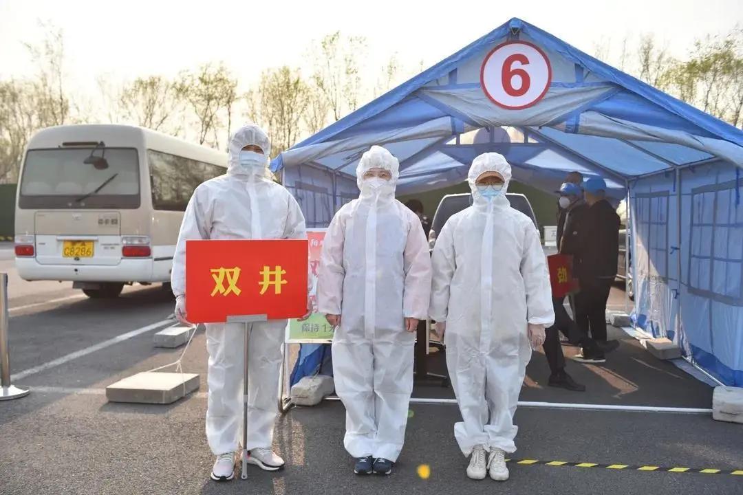 鍙屼簳棣栧煄鍥介檯,棣栧煄鍥介檯鍙屼簳