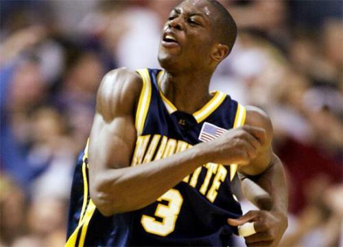 韦德巅峰时期打得过乔丹吗,韦德年少成名