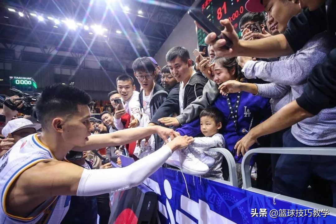 cba现在可以穿别的品牌的球鞋么,cba球员上脚球鞋2022-2023