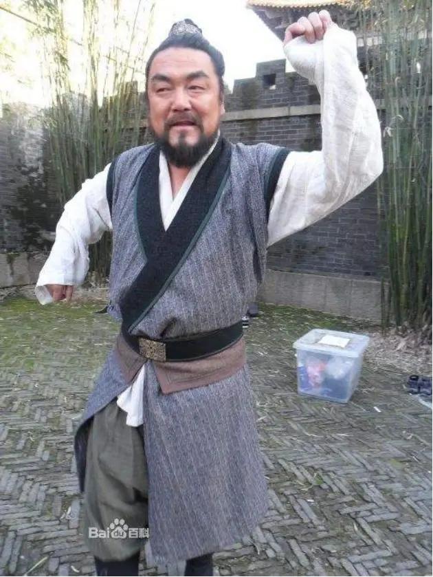 三国演义全集解说央视,三国演义连续剧片段赤壁鏖战