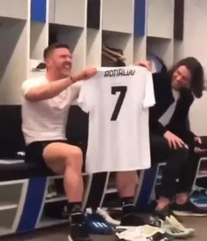 被c罗拒绝换球衣的德国人,和c罗交换球衣被拒绝的球员