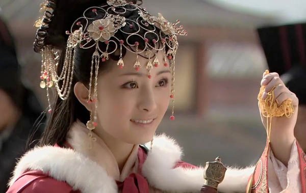 用什么成语来形容足球之多,用一个成语来形容足球比赛的精彩