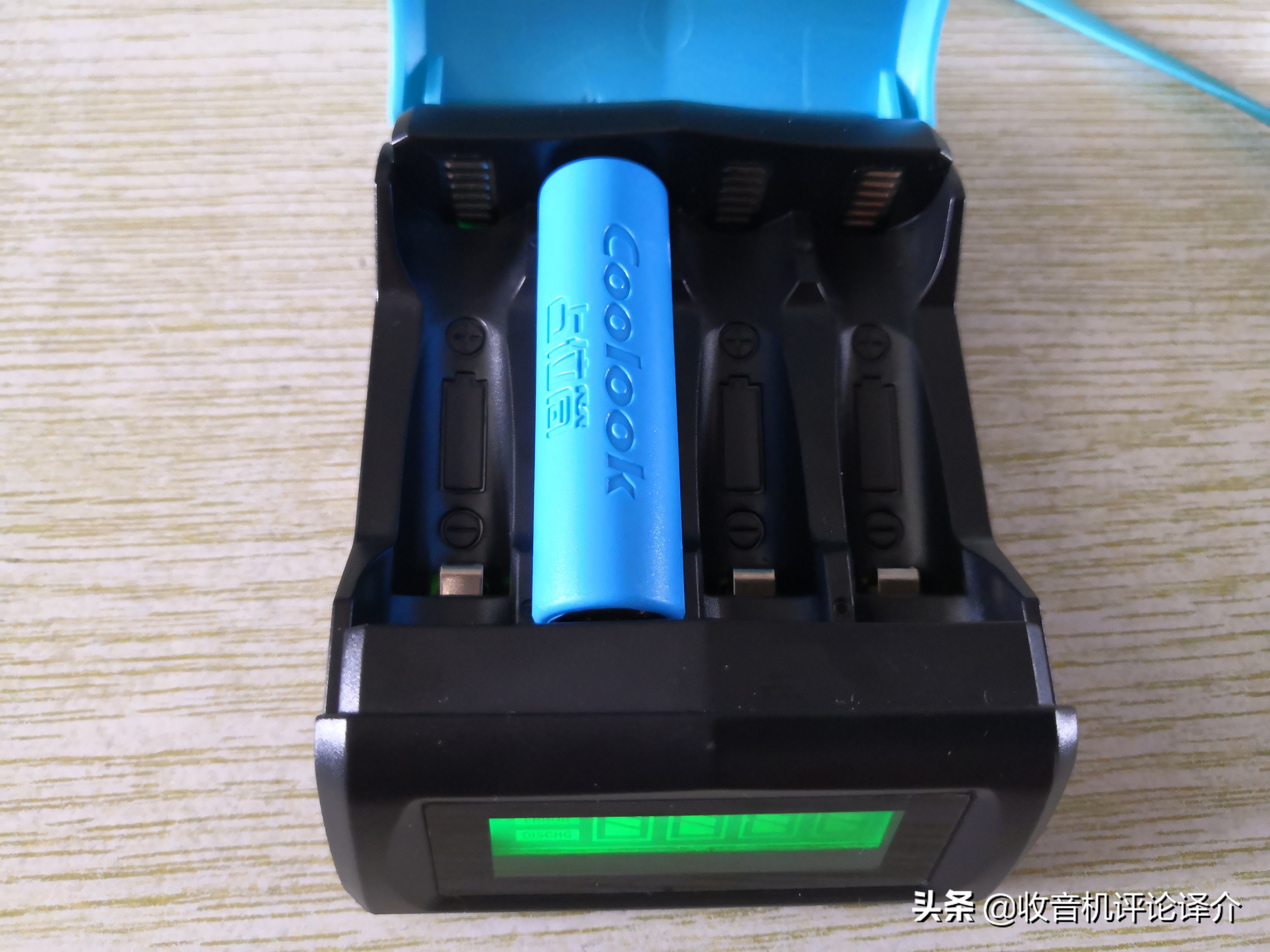 最新智能手机电池充电器,智能充电器值得买吗