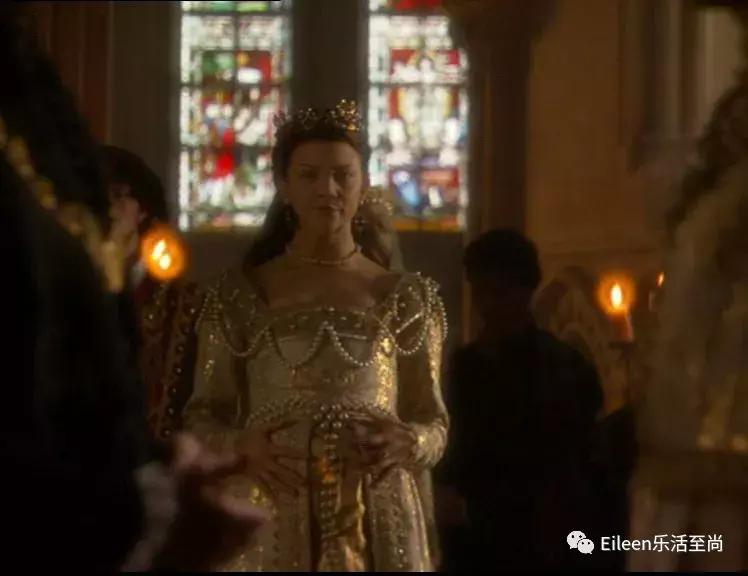 侍女上位、姐妹同夫、一王废四后，英国王室狗血传奇荒诞如戏