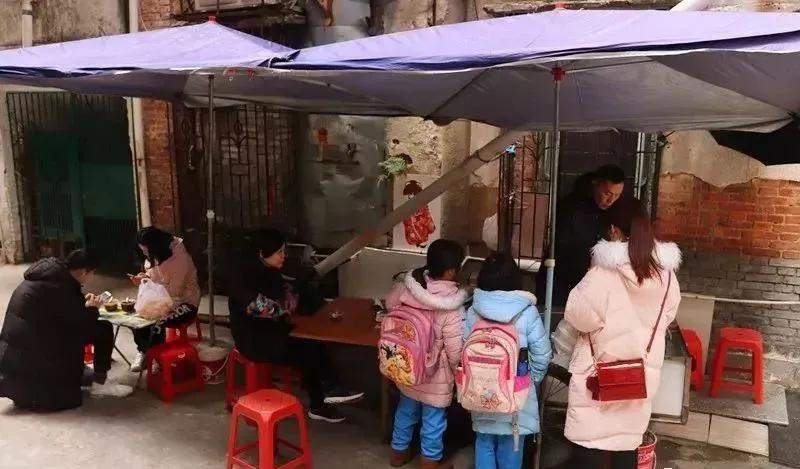 私藏菲律宾同款空中佛手，这座广东小城的落胃美食从早吃到晚