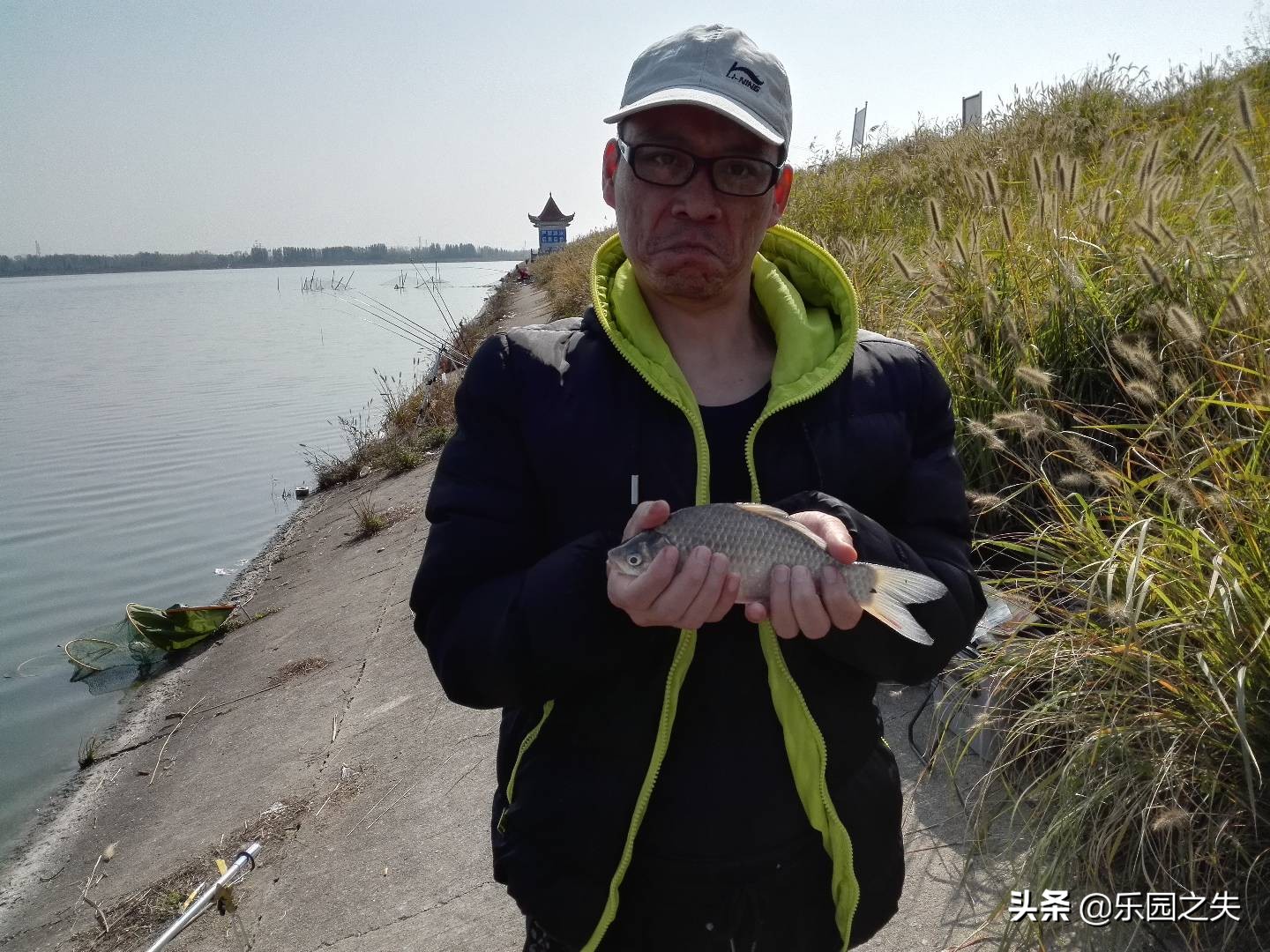 小矶竿钓鲫鱼的正确方法与技巧,矶竿滑漂1.5和2.0的线哪个好钓鲫鱼