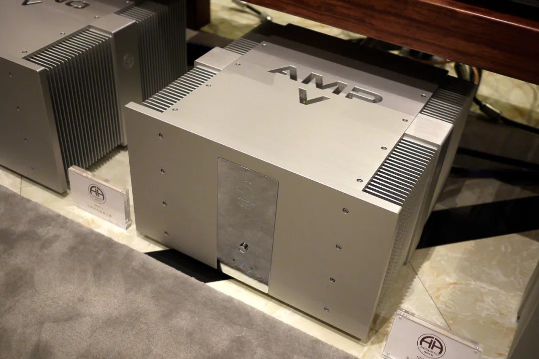 进口纯甲类后级功放,德国前级功放