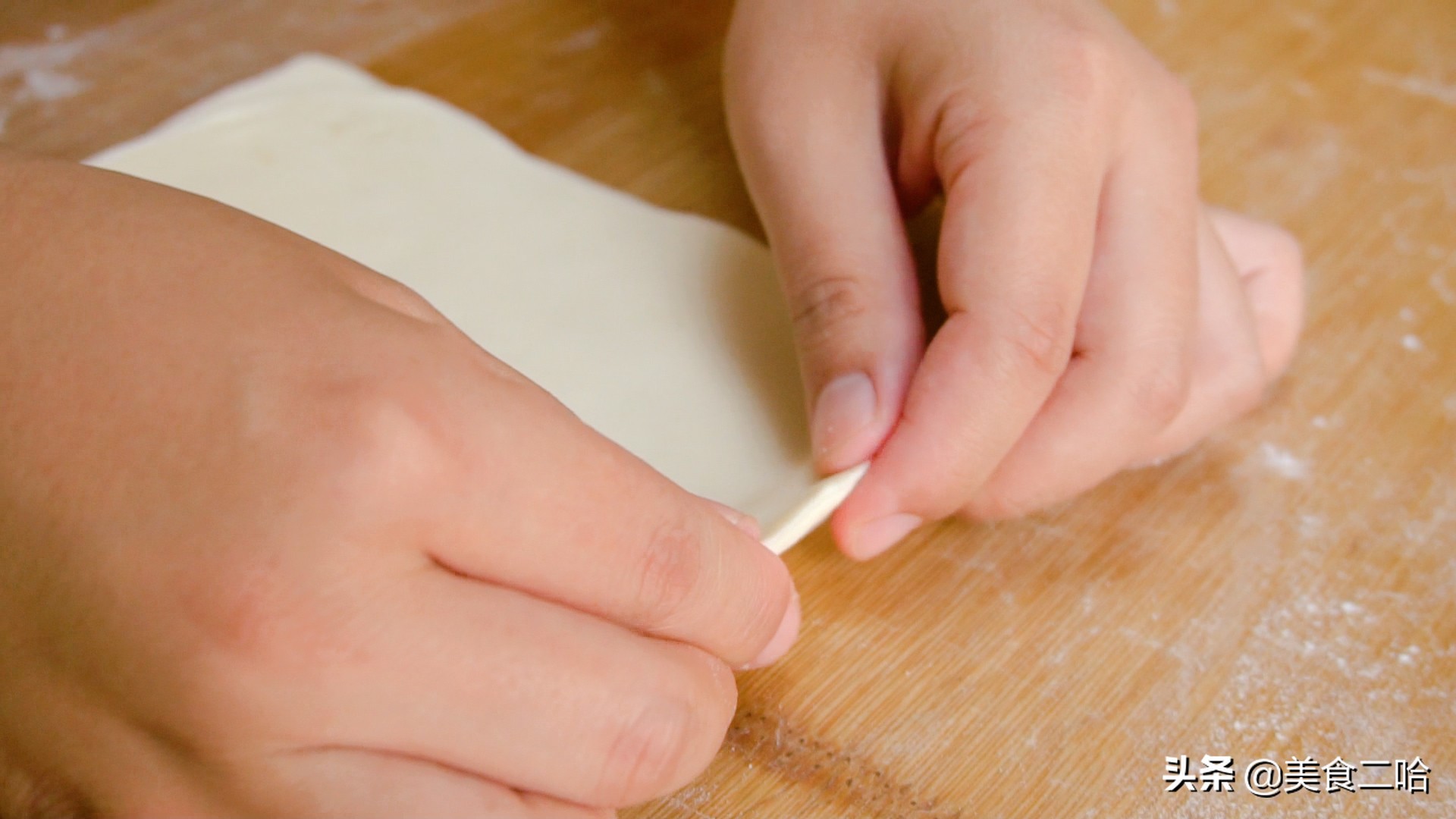 鸡蛋灌饼如何正确制作,早餐鸡蛋灌饼零失败的做法